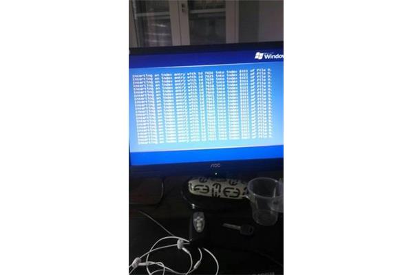 电脑开机一直刷屏