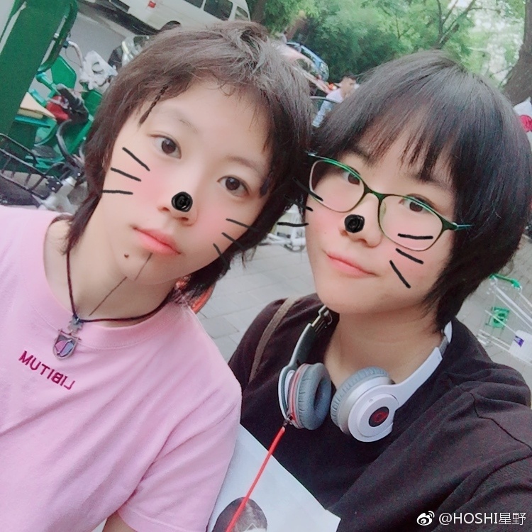 好妹妹乐队电脑壁纸
