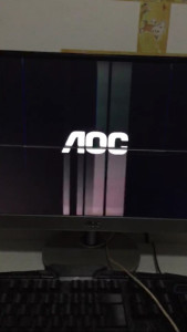 aoc电脑屏幕花屏