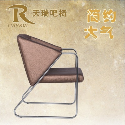 废旧的电脑凳子
