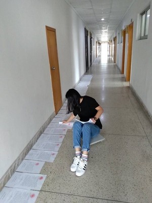 电脑主机用什么垫板