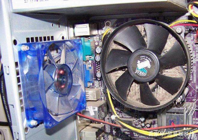 电脑出现嗡嗡声音