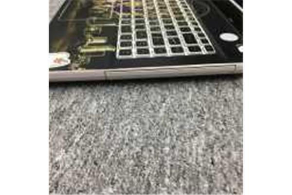 新电脑有轻微划痕