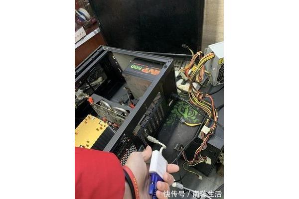 电脑显示器漏电