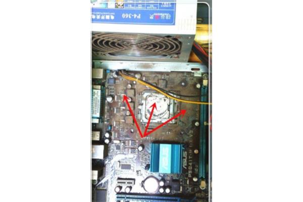电脑主机翁翁响