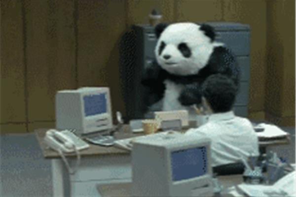 老外砸电脑的gif