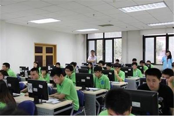 北京哪里有学电脑的